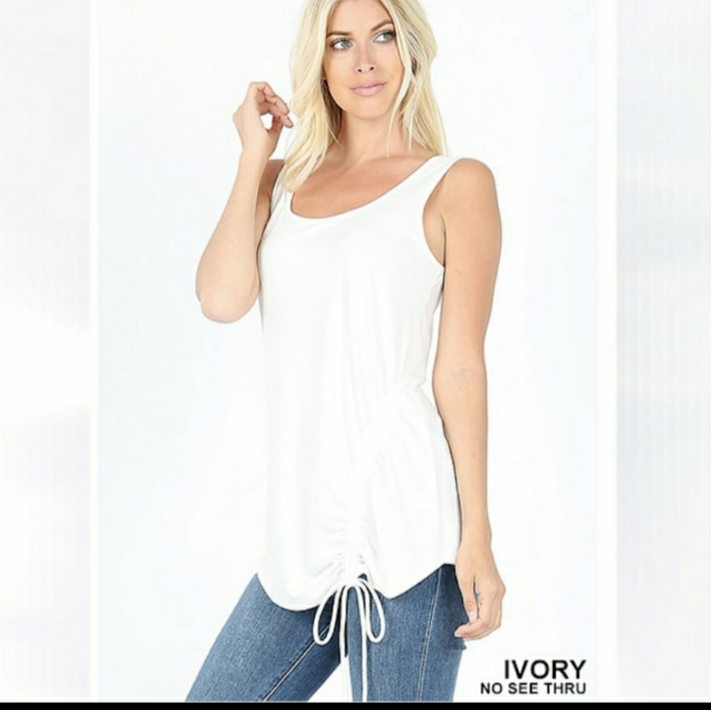 Sleeveless round neck top